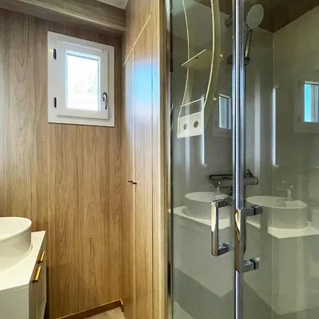 بيت للعطل Loua *